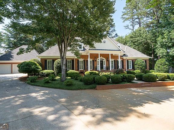 2nd image of 1071 Meriweather Dr
