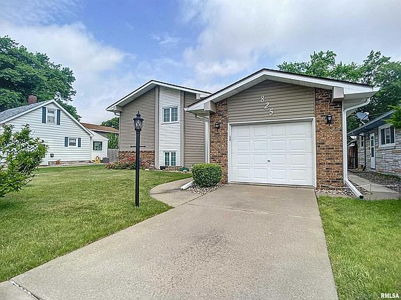 3rd image of 825 22nd Ave