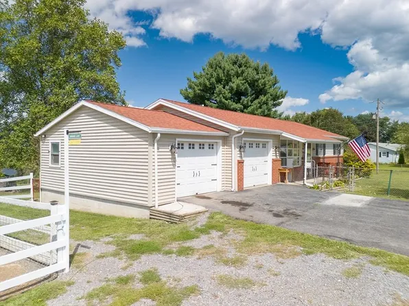 208 Pennywood Ave, Montgomery, PA 17752