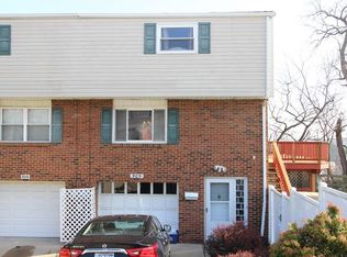 905 Rhodes Ave, West Mifflin, PA 15122