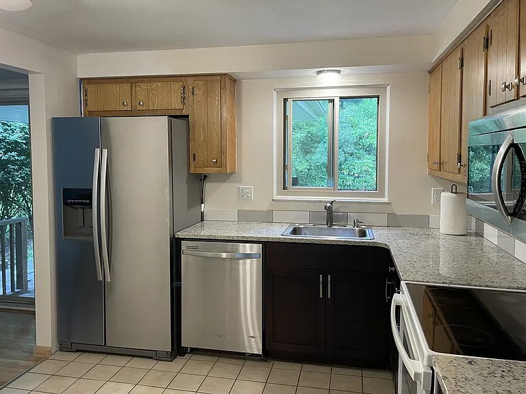 721 Pine Valley Dr — Photo 4