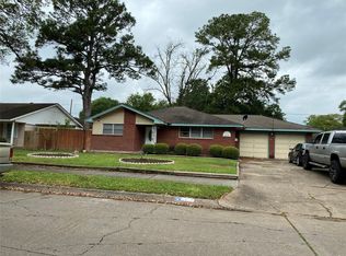 2614 Oaks Dr, Pasadena, TX 77502