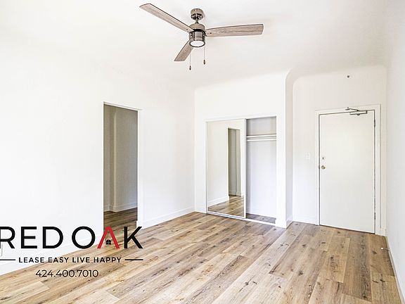 5th image of 970 S Gramercy Pl #205