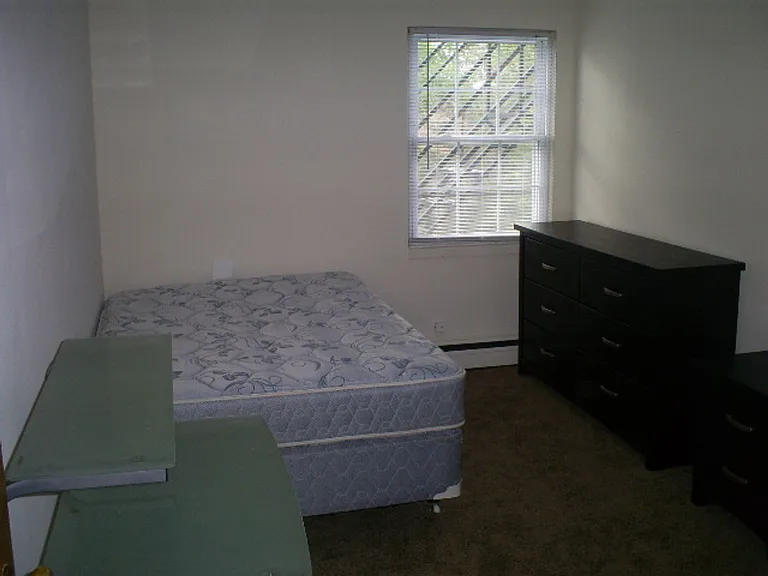 934 Stewart Ave — Photo 15