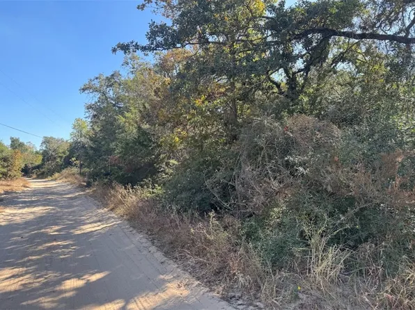 Oaks Dr, Caldwell, TX 77836