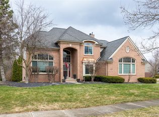 22426 Moorgate St, Novi, MI 48374