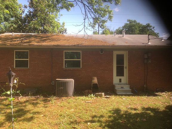 4th image of 925 W Symmes St