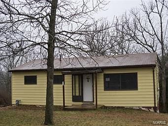 1st image of 815 Twin Oak Dr