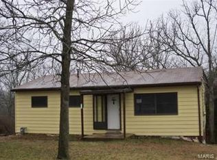 815 Twin Oak Dr, Hillsboro, MO 63050