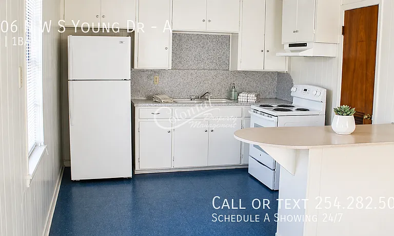 1506 N West S Young Dr #A — Photo 2