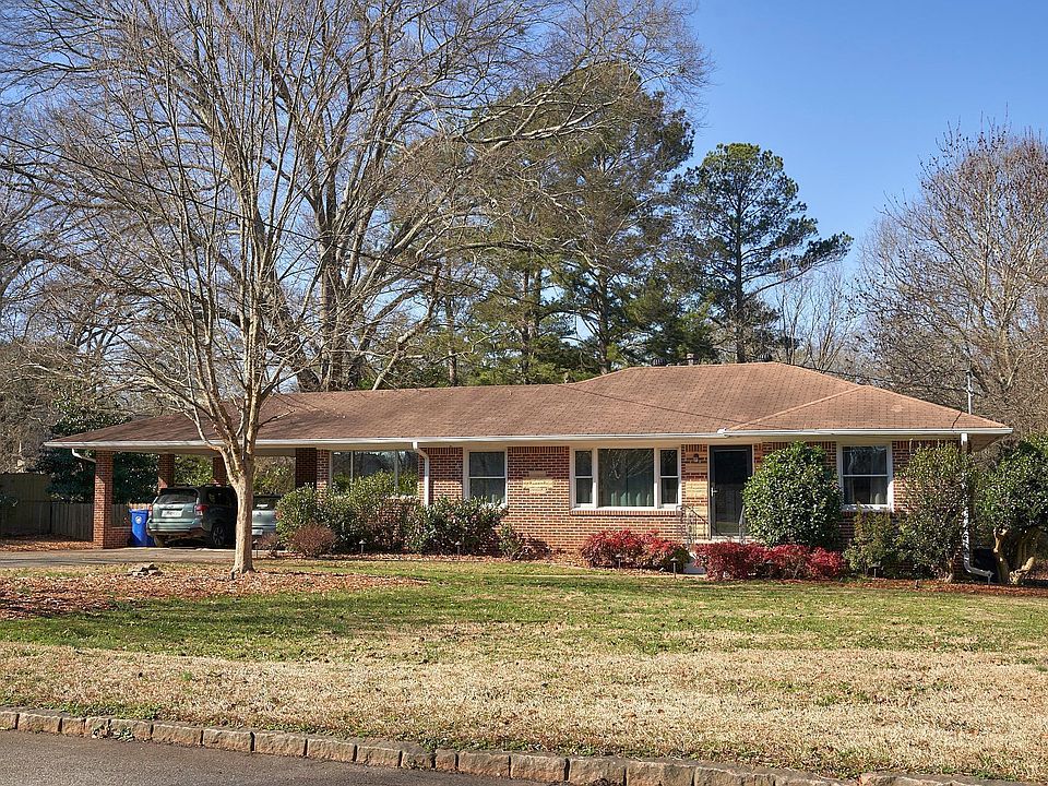 3 Bedroom, 2.5 Bath single-story brick home just inside I-285 in the Clarkston/Decatur area.