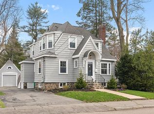 15 Orchard Rd, Swampscott, MA 01907