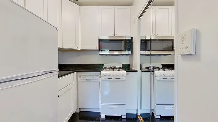 Rented by Compass | media 11