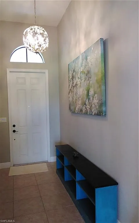 3 bed, 2.5 bath, 1929 sqft, $3,300 — Photo 3