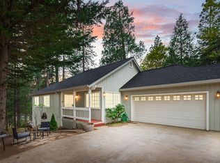5826 Fallen Oak Trl, Pollock Pines, CA 95726