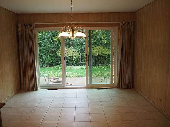 4th image of 6036 W 127th Pl