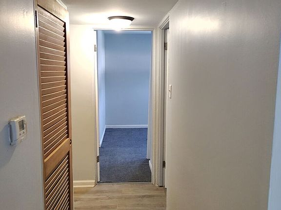 4th image of 15112 Honore Ave