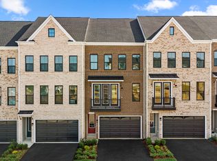 23088 Copper Tree Ter, Ashburn, VA 20148