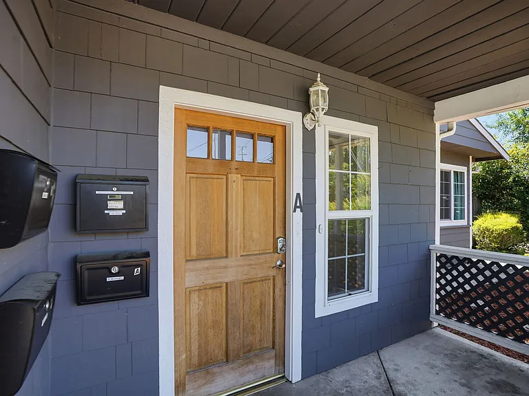 2102 Overhill Rd #A — Photo 1