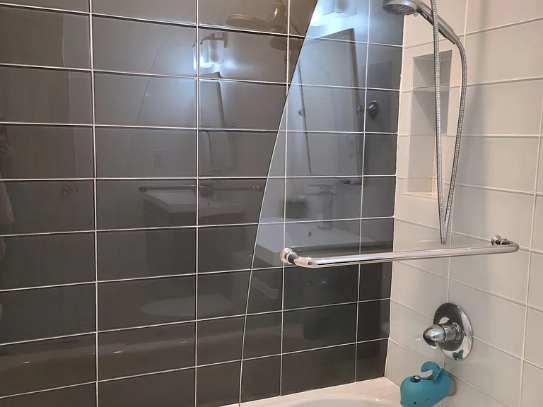 1054 Island Pl E — Photo 12