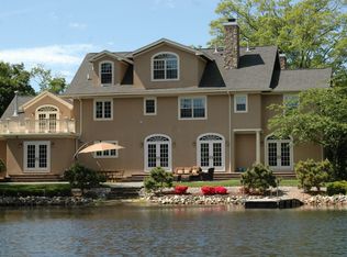 011 N Pocono Rd, Mountain Lakes, NJ 07046