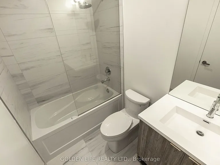 138 Downes St E #5606 — Photo 10