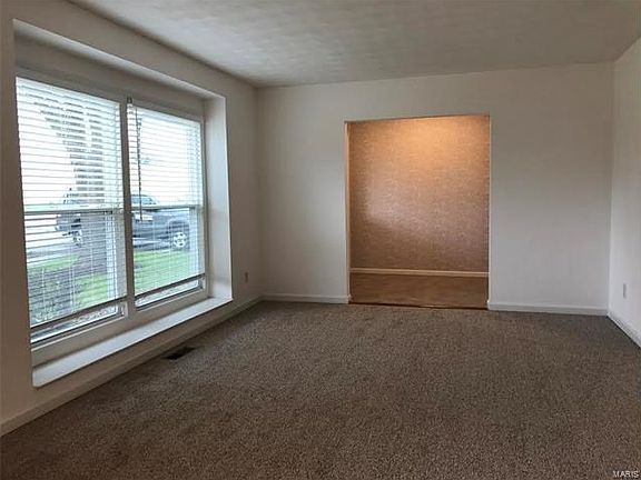 2nd image of 12124 Theiss Meadows Dr