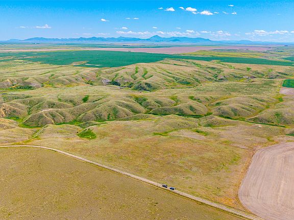 3rd image of Cherry Coulee Rd