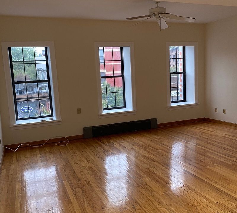 1st image of 306 7th Ave #2