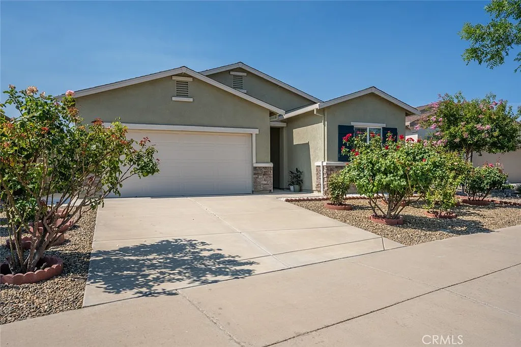 544 Tolman Way photo 1