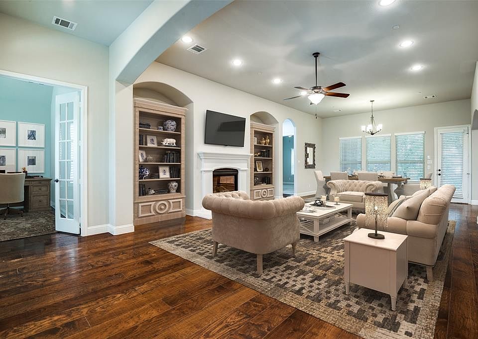 1st image of 5317 Lochwood Cir #5317