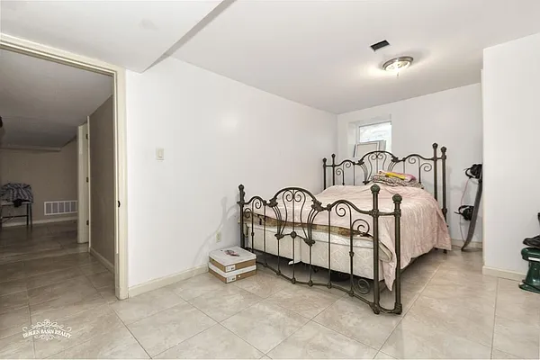 Sold by Bergen Basin Real Estate | media 10
