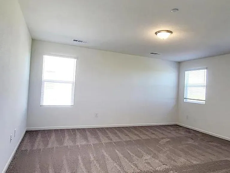 1642 Sanderling Ave — Photo 16