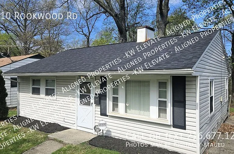 1910 Rookwood Rd — Photo 2