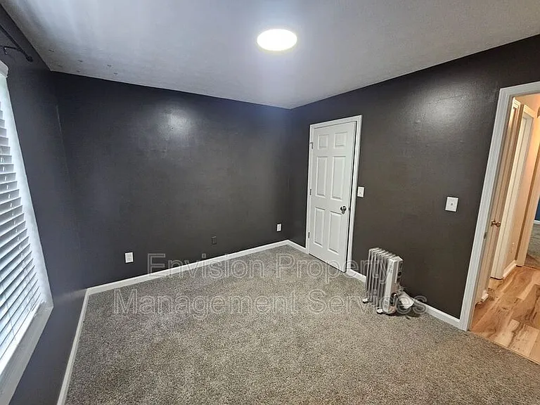 479 Lakeshore Dr — Photo 19