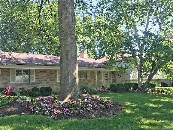 2nd image of 3400 Stonehenge Ct