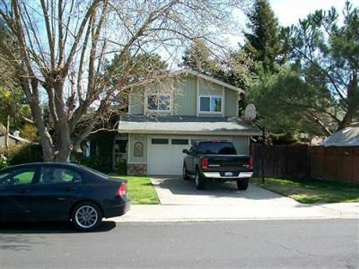 1st image of 2673 Summerfield Dr