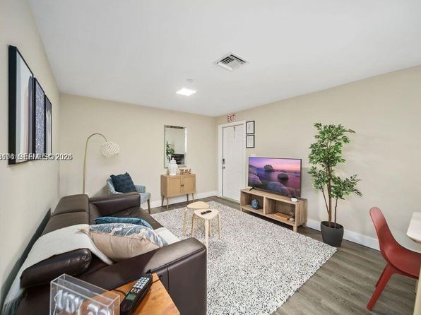 2324 Garfield St #4