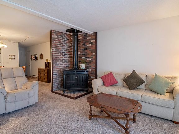 4th image of 7233 N Lakeside Ct #17