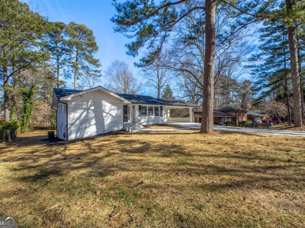 1890 Carla Dr, Morrow, GA 30260