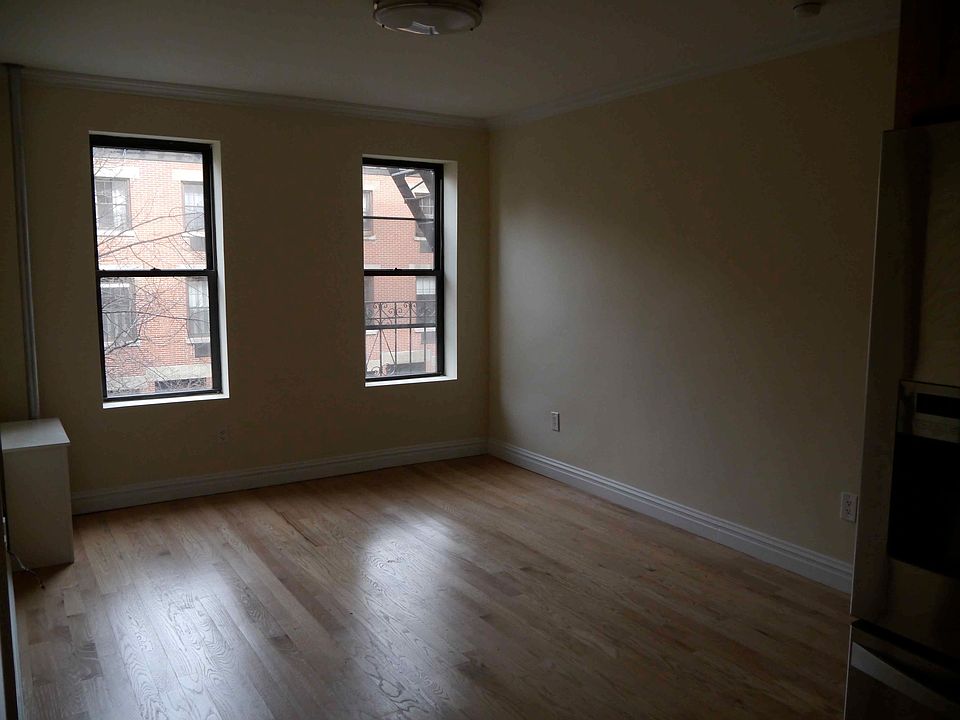 1st image of 8 W 111th St APT 4E