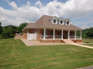 22643 Twin Oaks Rd, Abingdon, VA 24211