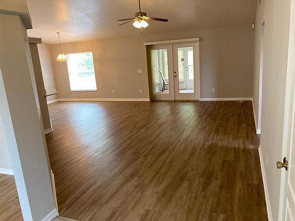 5th image of 9555 Saragossa St