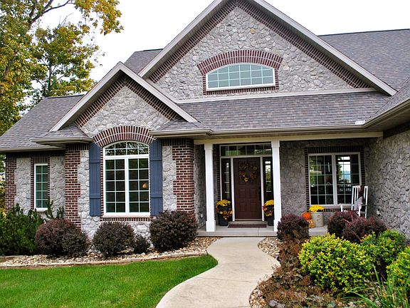 2nd image of 358 Blue Heron Ln