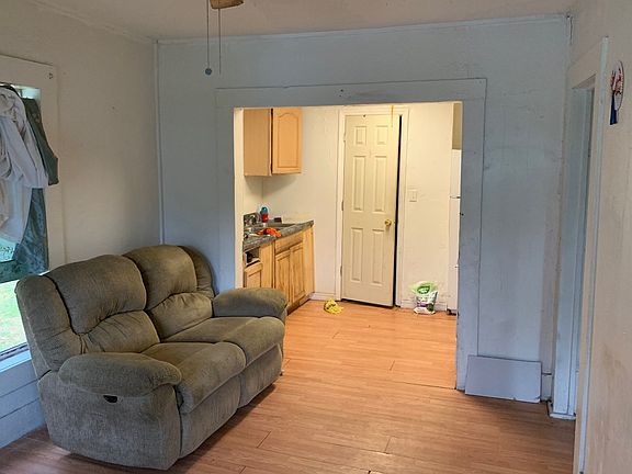 3rd image of 167 NW Meeks St