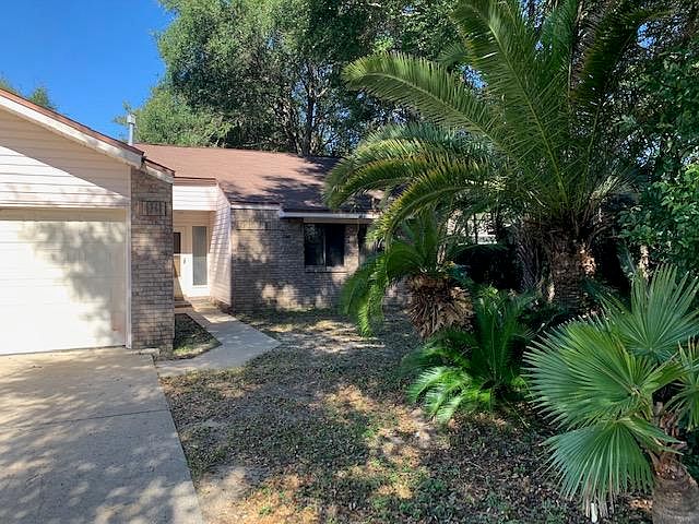 1st image of 205 Long Leaf Ct
