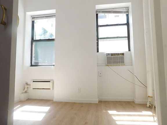 5th image of 143 E 35th St #2FF