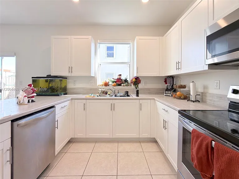 2636 SE 13th Ct — Photo 7