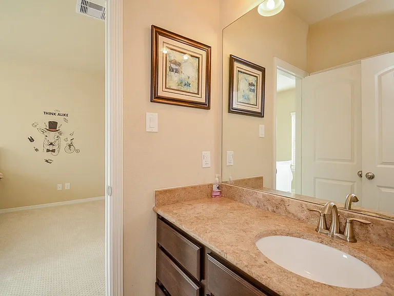 6302 Kennedy Hills Ct — Photo 14