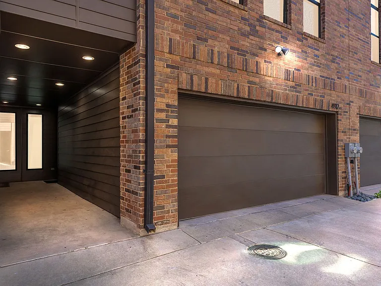 4912 Lexington Ct — Photo 2